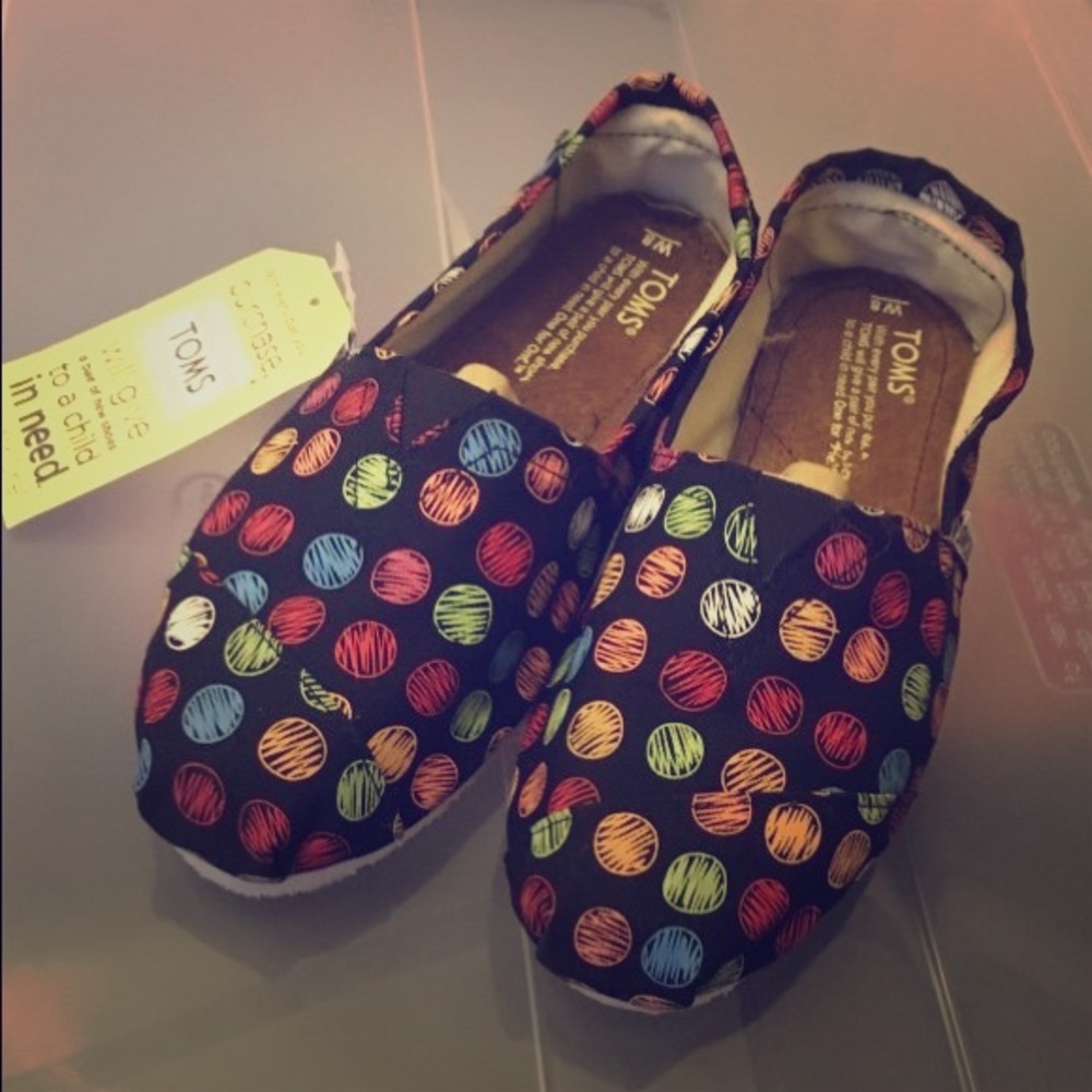 Size 8 Toms!